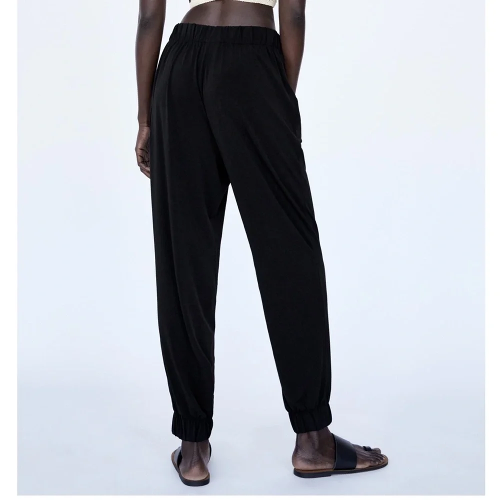 New with tags Zara Flowy Joggers